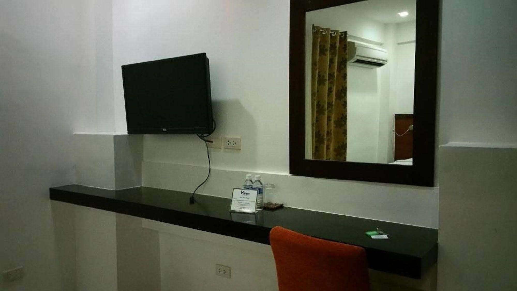 วิวอง โฮเต็ล Hotel ลาวัก ภายนอก รูปภาพ